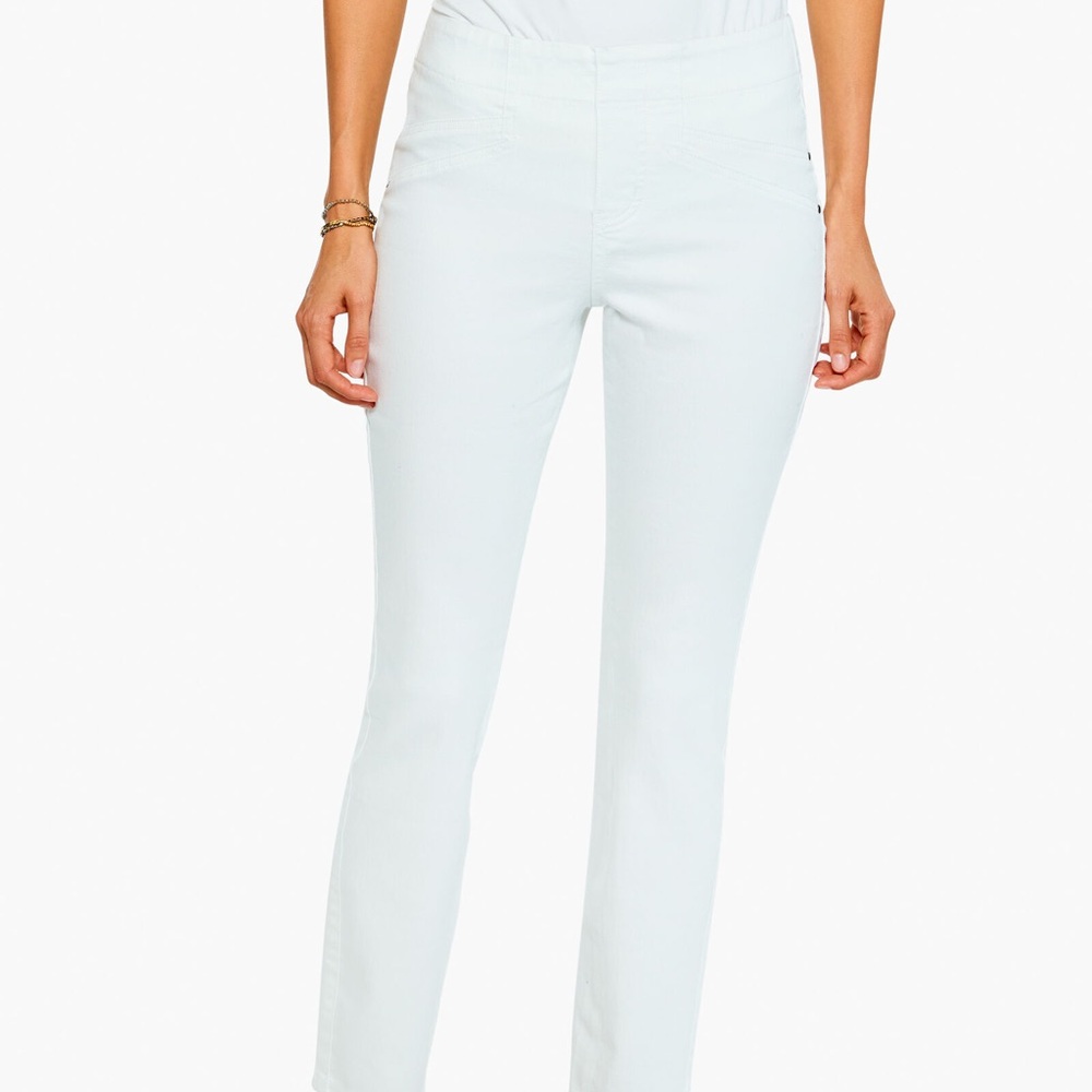 NWOT Nic & Zoe White Pull on size 14P ankle jeans